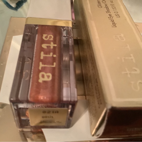 Beautiful stila bundle make up - Picture 4 of 7